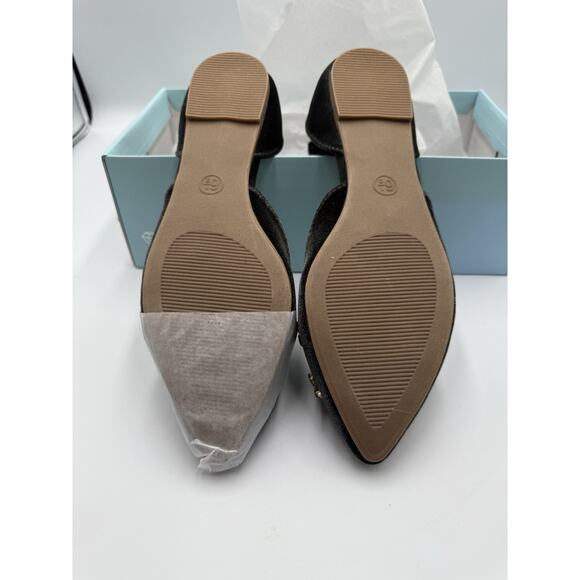 By Farylrobin Celinda Gray Velvet Embellished Flats‎ Size 6.5 - Picture 3 of 8